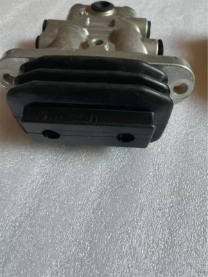 YN30V00080F1 Excavator Hydraulic Part Pilot Valve For KOBELCO SK200-6E